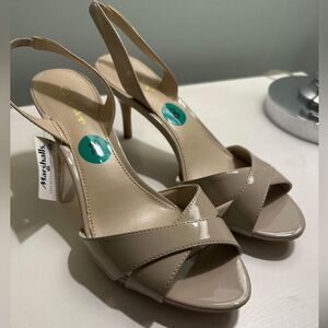 NWT Nude Calvin Klein patent leather heels women’s size 8
